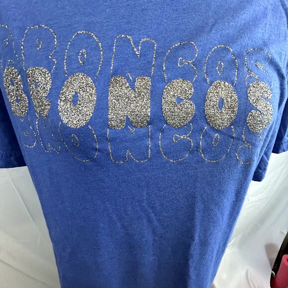 BRONCOS in silver glitter on blue t-shirt women's xl no tags short-sleeve - Picture 5 of 7